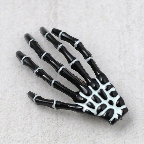 Halloween - Skeleton Hand Hair Clip BNIB - Picture 4 of 6